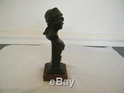 Buste Profil femme Bronze sur marbre intitulé Sapho, signé Jarois, 1900