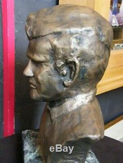 Buste en Bronze Josip Broz Tito 1892 1980 Yougoslavie Signé Jokan Socle Marbre