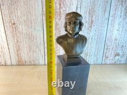 Buste en bronze de Che Guevara sur un socle en marbre noir d'après Javier Pérez