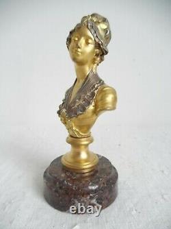 Buste en bronze doré et argenté sur marbre signé A. Caron. Art Nouveau, fin XIXè