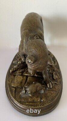 Chien Jouant Avec un petit rat, Sculpture En Bronze signée Trodoux