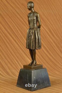 Fait Bronze Sculpture Domestique Base Marbre Housewife Mom Original Signé Solde