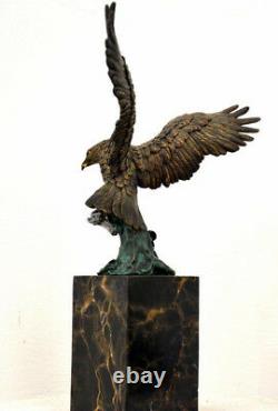 Figure en Bronze Bronze Aigle Signé Baryeauf Base en Marbre Nachguss