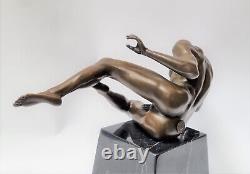 Figure en Bronze Homme Nu Érotique Sculpture Base en Marbre Signé