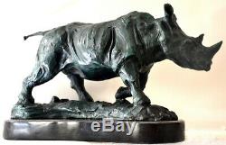 Figure en Bronze Rhinocéros sur Base Marbre avec Signature comme Nachguss