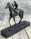 Figurine En Bronze Marbre Sport Hotcast Signée Originale De Jockey Avec Cheval