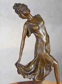 Figurine en Bronze Signé Belle Epoque Sculpture Féminine Antique Marbre