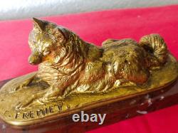 Fondeur Barbedienne Chien Loulou Bronze Doré Signé E. FREMIET 1824/1910Sur Marbre