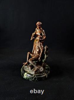 Georges Omerth sculpture en bronze sur marbre infirmière soignant un soldat