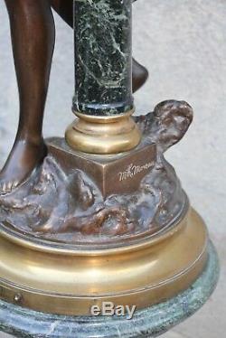 Grand bronze signé Mathurin Moreau livre d'or et sa colonne en marbre XIX