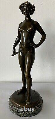 La joueuse de flute de pan, sculpture en bronze