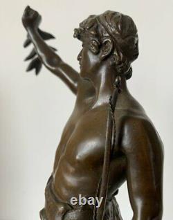 Le vainqueur, Sculpture en bronze Eugène Marioton