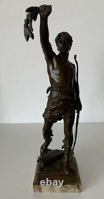 Le vainqueur, Sculpture en bronze Eugène Marioton