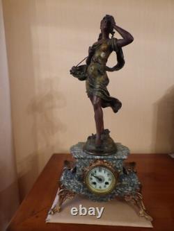 Pendule marbre, sculpture régule signée AUGUSTE MOREAU Le Panier de Cerises