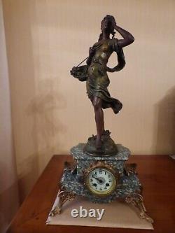 Pendule marbre, sculpture régule signée AUGUSTE MOREAU Le Panier de Cerises