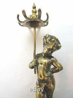 Porte-montre bronze argenté / marbre Angelot chérubin à l'ombrelle signé L. KLEY