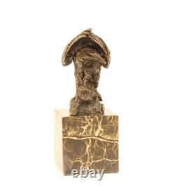 Sculpture Aigle en bronze sur un socle en marbre noir d'après Milo