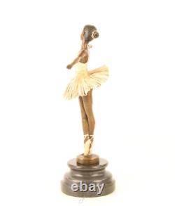 Sculpture Ballerine en bronze sur un marbre d'après Franz Bergman