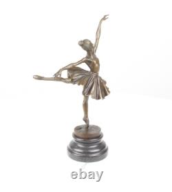 Sculpture Ballerine en bronze sur un socle en marbre d'après Milo