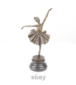 Sculpture Ballerine en bronze sur un socle en marbre d'après Milo