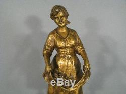 Sculpture Bronze Jeune Fermière / Statue Bronze Femme A La Corbeille De Fleurs