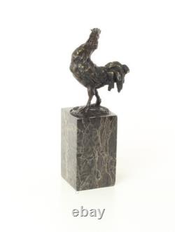 Sculpture Coq en bronze sur un socle en marbre noir Signée
