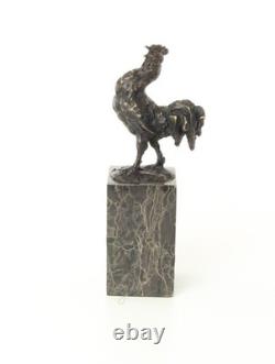 Sculpture Coq en bronze sur un socle en marbre noir Signée