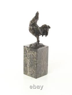 Sculpture Coq en bronze sur un socle en marbre noir Signée