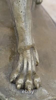 Sculpture D'Art En Bronze De Lion Mâle Signée Par Barye Avec Socle En Marbre