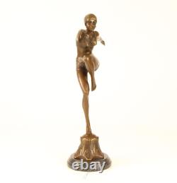 Sculpture Danseuse Con Brio en bronze sur un marbre d'après Demetre Chiparus