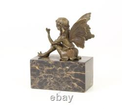 Sculpture Elfe en bronze sur un socle en marbre noir d'après Milo