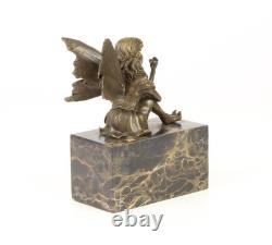 Sculpture Elfe en bronze sur un socle en marbre noir d'après Milo