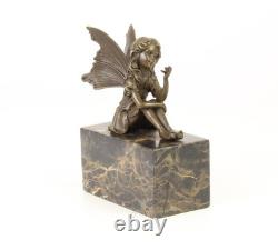 Sculpture Elfe en bronze sur un socle en marbre noir d'après Milo