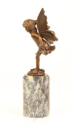 Sculpture Elfe en bronze sur un socle en marbre verte d'après Milo
