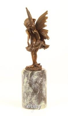 Sculpture Elfe en bronze sur un socle en marbre verte d'après Milo