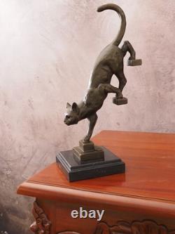 Sculpture En Bronze Chat Sur L'Escalier Signée, Fait Main, Socle En Marbre Sculpture En Bronze Chat Sur L'Escalier Signée, Fait Main, Socle En Marbre