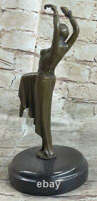 Sculpture En Bronze De Danseuse Érotique Signée Chiparus Sur Socle En Marbre