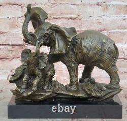 Sculpture En Bronze Fait Main Vente Marbre Faune Bébé Avec Éléphant Barye Signé