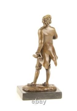 Sculpture Frédéric Chopin en bronze sur un socle en marbre noir d'après Milo