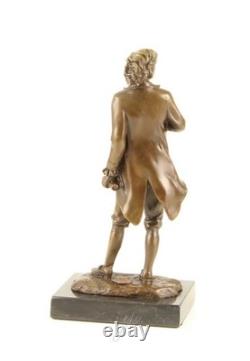 Sculpture Frédéric Chopin en bronze sur un socle en marbre noir d'après Milo