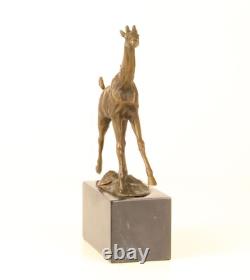Sculpture Girafe Art déco en bronze sur un socle en marbre noir d'après Milo