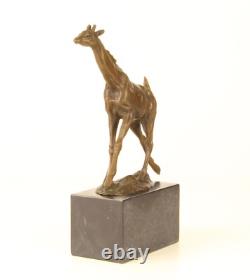 Sculpture Girafe Art déco en bronze sur un socle en marbre noir d'après Milo
