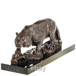 Sculpture Grand Tigre en bronze sur un socle en marbre noir Signée