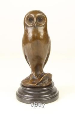 Sculpture Hibou en bronze moderne sur un socle en marbre noir d'après Milo