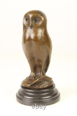 Sculpture Hibou en bronze moderne sur un socle en marbre noir d'après Milo