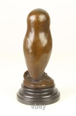 Sculpture Hibou en bronze moderne sur un socle en marbre noir d'après Milo