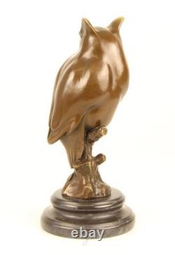 Sculpture Hibou en bronze sur un socle en marbre noir d'après Milo