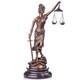 Sculpture Justitia En Bronze Sur Un Socle En Marbre Noir D'apr&egrave;s Mayer