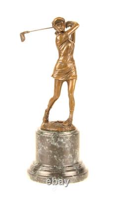 Sculpture La Dame Golfeur en bronze sur un socle en marbre d'après Milo