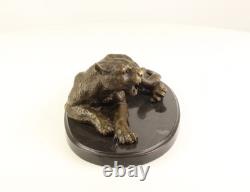 Sculpture Léopard en bronze sur un socle en marbre noir d'après Milo
